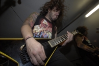VIOLATOR